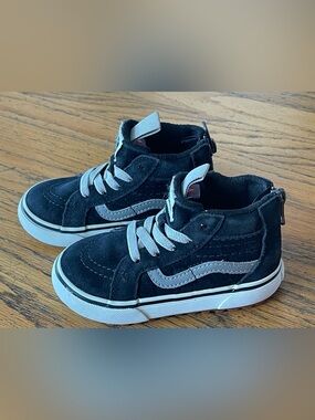 VANS MTE Cold Weather Boot Sk8-Hi Zip Shoe Toddlers 6.5 Black/Gray